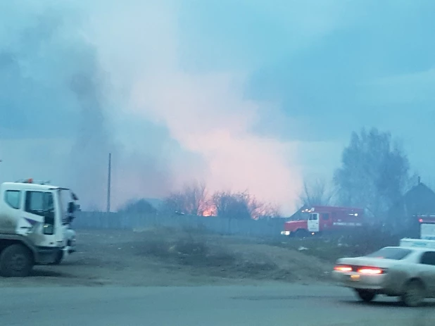 Пожар в садоводстве "Дружба" в Барнауле.