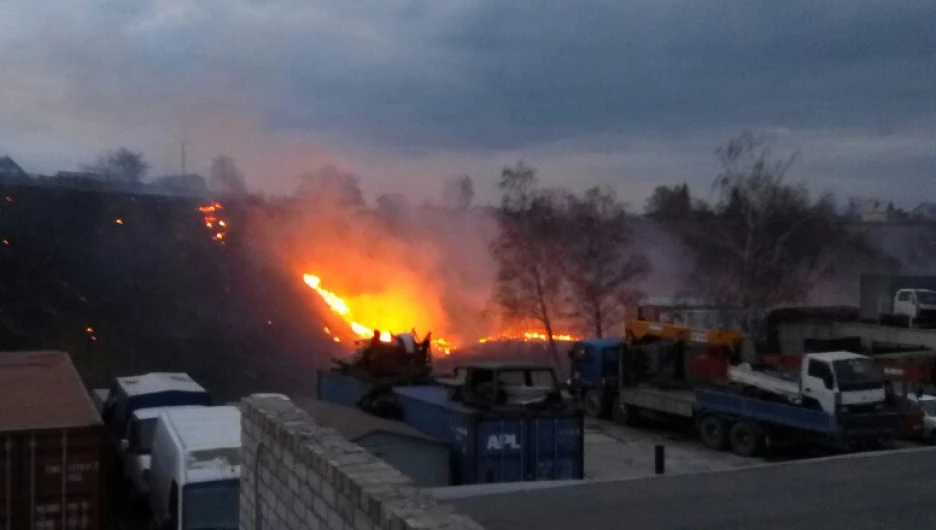 Пожар в частном доме в Барнауле.