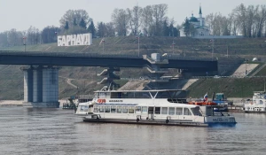 В Барнауле открылась навигация на Оби. 28 апреля 2017 года.