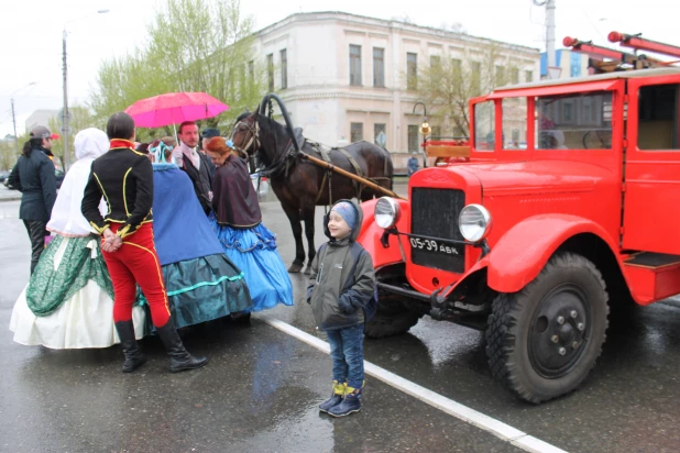 Парад пожарной техники в Барнауле.