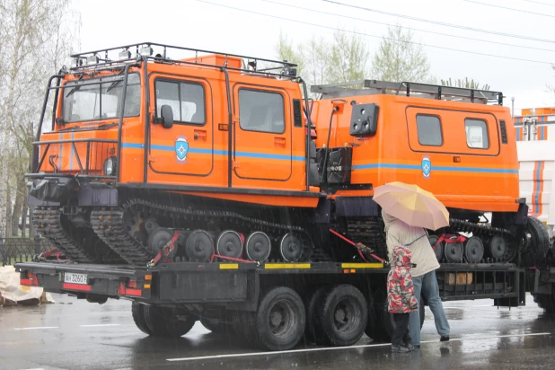 Парад пожарной техники в Барнауле.