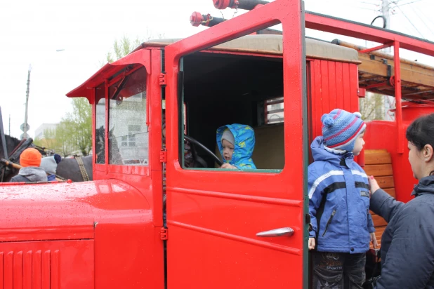 Парад пожарной техники в Барнауле.