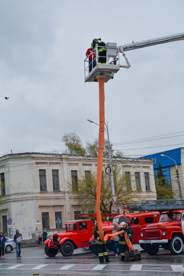 День пожарной охраны в Барнауле.