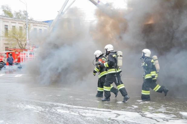 День пожарной охраны в Барнауле.