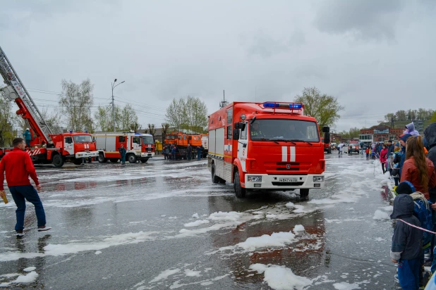 День пожарной охраны в Барнауле.