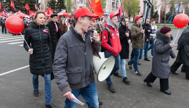 Первомайская демонстрация в Барнауле, 2017.