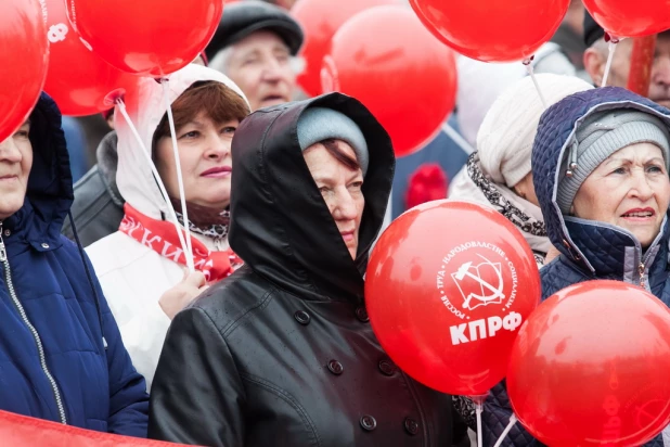 Первомайская демонстрация в Барнауле, 2017.