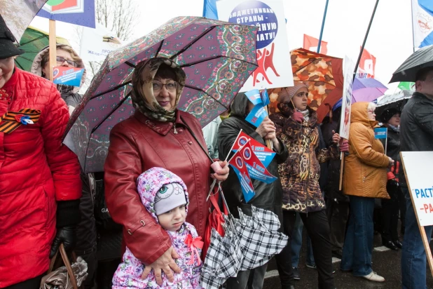 Первомайская демонстрация в Барнауле, 2017.