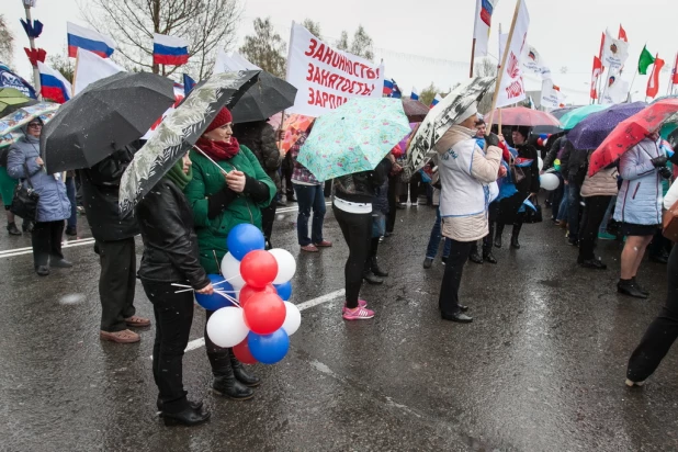 Первомайская демонстрация в Барнауле, 2017.