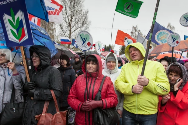 Первомайская демонстрация в Барнауле, 2017.