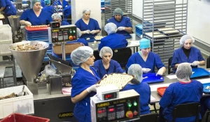 Как производят пельмени.