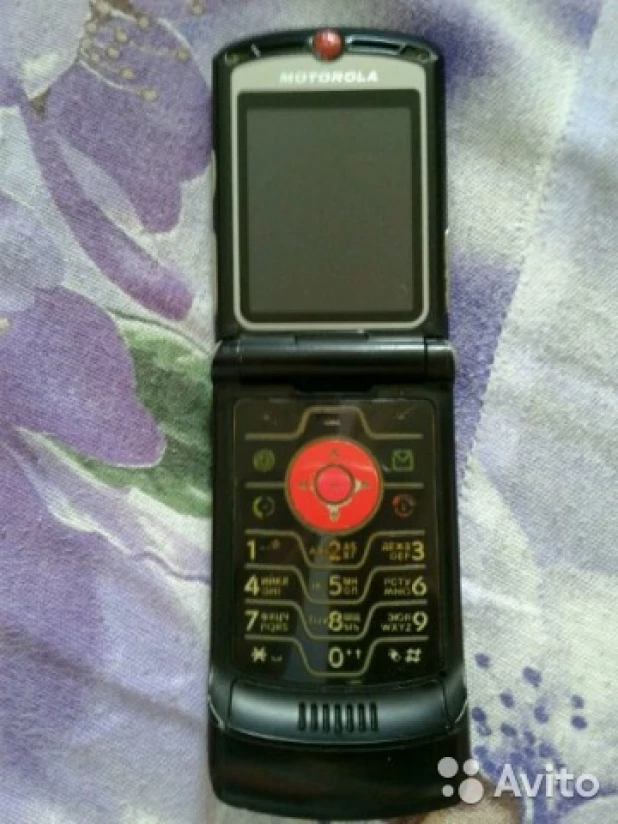 Телефон Motorola.