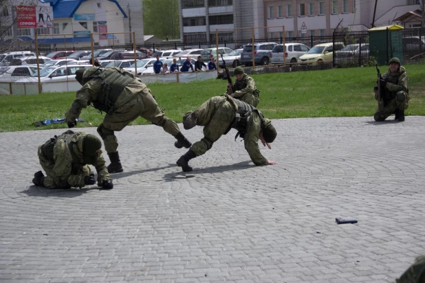 В Барнауле прошел военно-патриотический праздник "Моя Победа"