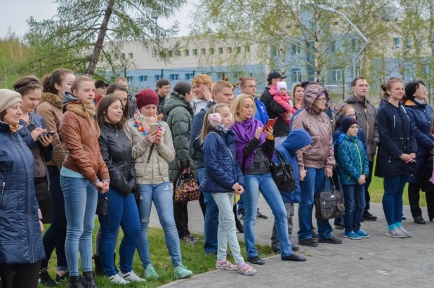 В Барнауле прошли танцы в стиле послевоенных лет.