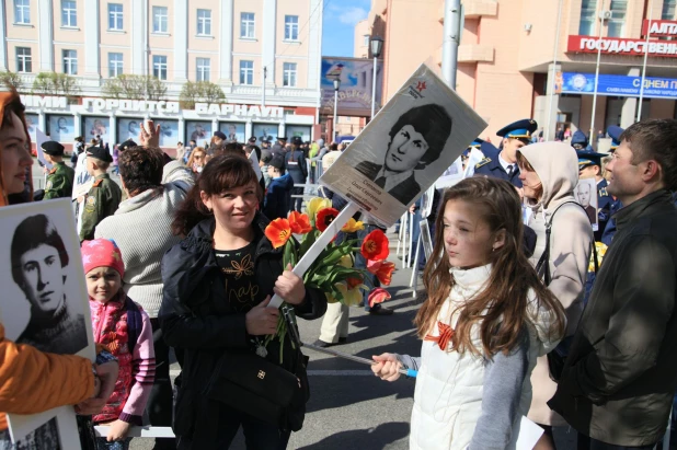 Шествие "Бессмерного полка" в Барнауле. 9 мая 2017 года.