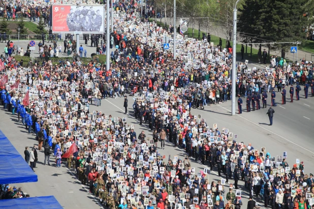 Шествие "Бессмерного полка" в Барнауле. 9 мая 2017 года.