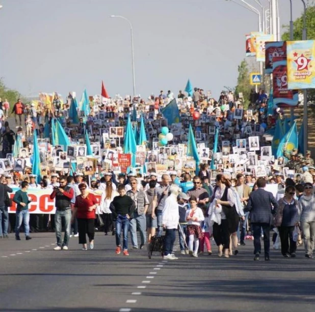 Парад Победы и "Бессмертный полк" в соцсетях.