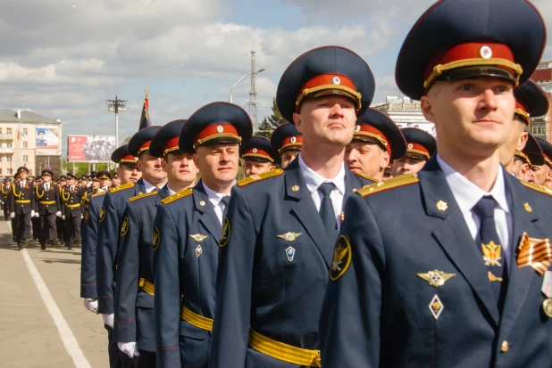 Парад Победы в Барнауле. 9 мая 2017 год.