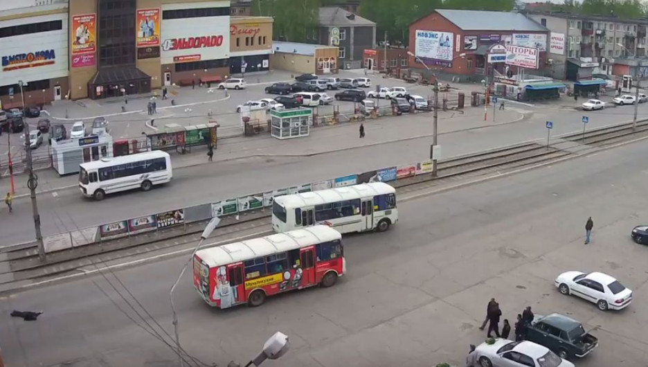 В Бийске автобус сбил пешехода. 8 мая 2017 года.