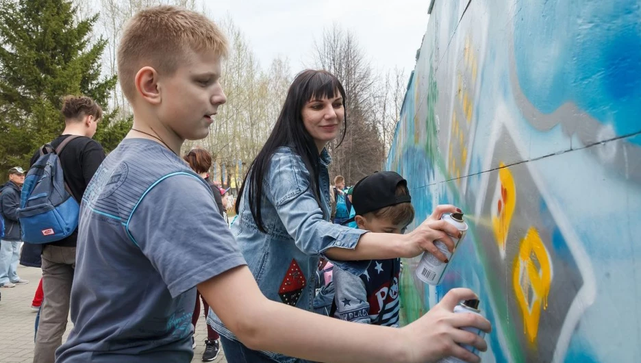 "Алтай-Кокс" провел городской арт-фестиваль.