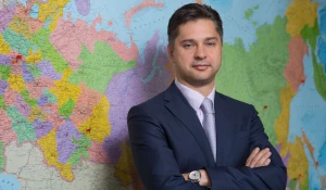 Александр Парамонов.