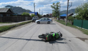 В Онгудае пьяный мотоциклист сбил школьницу. 20 мая 2017 года.