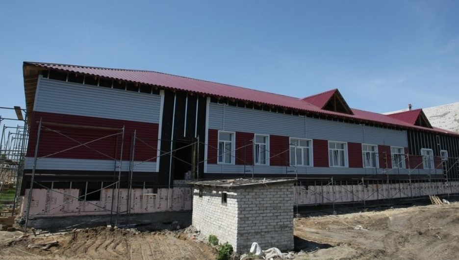 Строительство школы в Юдихе.