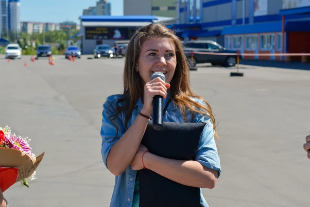 В Барнауле прошли соревнования по автослалому среди девушек. 3 июня 2017 года.