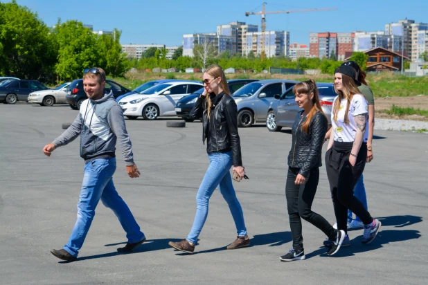 В Барнауле прошли соревнования по автослалому среди девушек. 3 июня 2017 года.