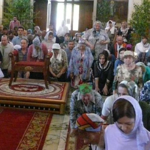 В храмах Барнаула встретили праздник Троицы