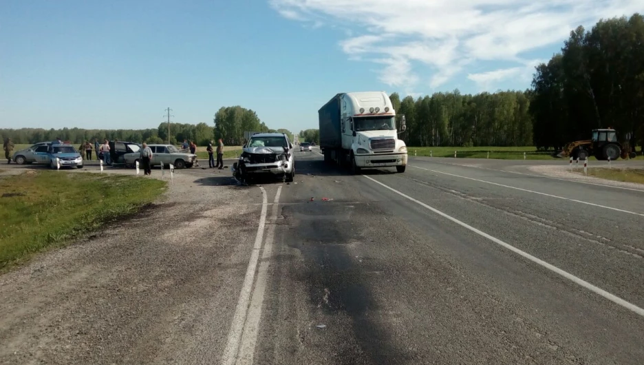 ДТП на Чуйском тракте возле Черепаново. 5 июня 2017 года.