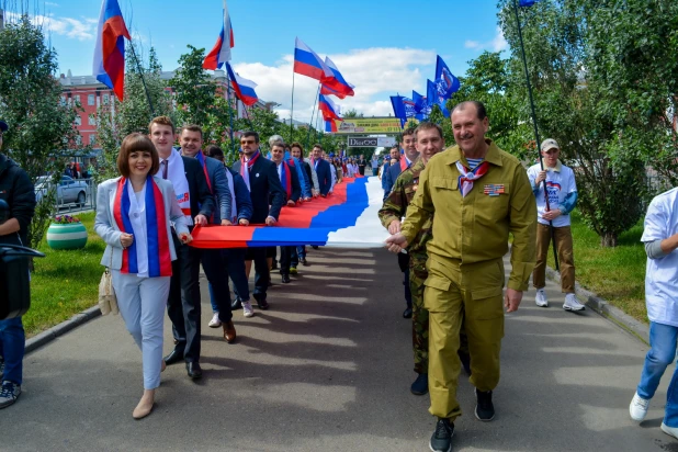 День России в Барнауле. Речной вокзал, 12 июня 2017 года.