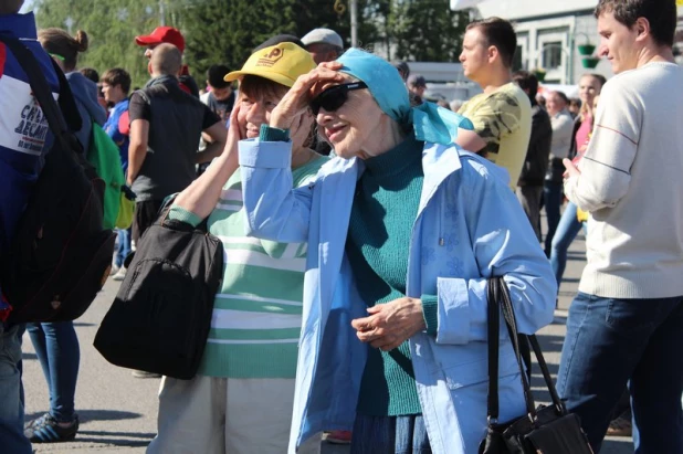 День России в Барнауле. Площадь Сахарова, 12 июня 2017 года.