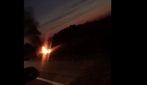 На бийской трассе загорелась иномарка