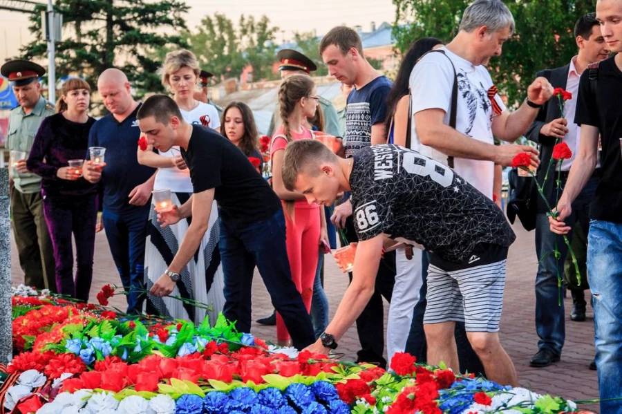 В канун Дня памяти и скорби барнаульцам рассказали о вкладе земляков в победу в Великой Отечественной войне