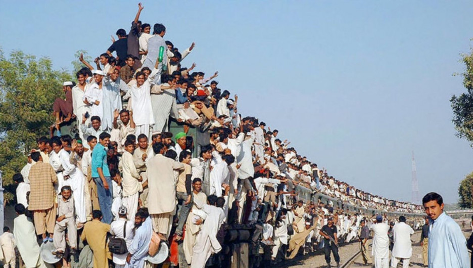 На поезде в Индии.