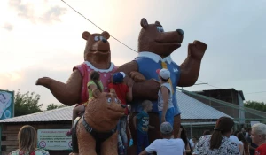 Ночь в Барнаульском зоопарке 30 июня 2017.