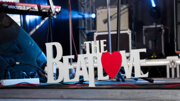 "Двойники" The Beatles — московская группа The BeatLove.