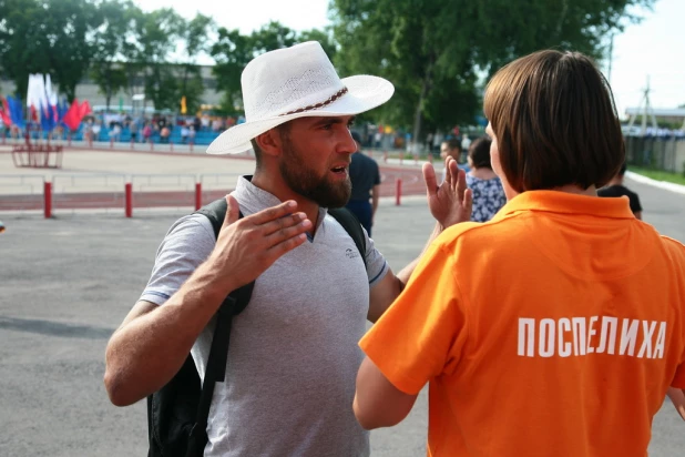 Брутальные мужчины летней олимпиады сельских спортсменов 