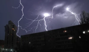 Гроза в Барнауле 4 июля.