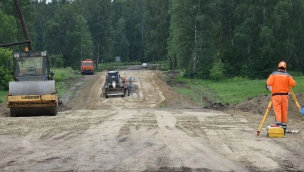 Строительство дорог в Бийском районе