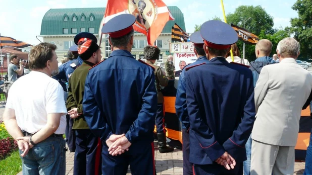 Участники автопробега "Большая Россия" побывали в Барнауле