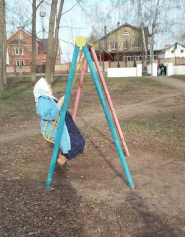 Когда ты наивно думаешь, что за тобой никто не подсматривает.