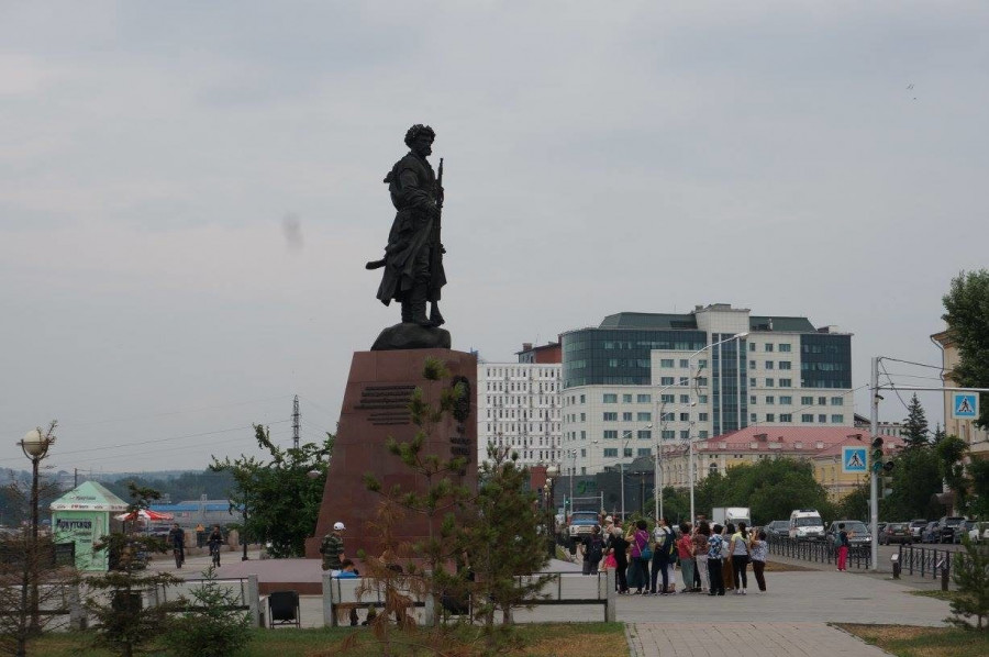 Памятник основателям Иркутска. 