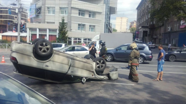 Тройное ДТП в центре Новосибирска. 12 июля 2017 года.