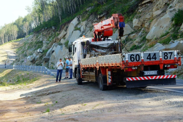 В "Белокурихе-2" установили байкерский топор.