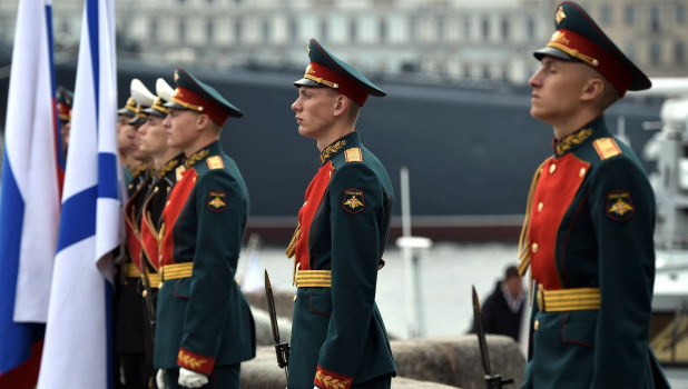 Главный военно-морской парад в Санкт-Петербурге.
