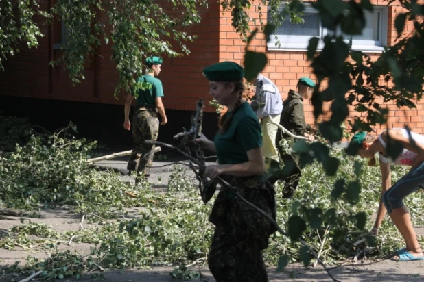 Как в Алтайском крае борются с последствиями разрушительного урагана. Советский район, июль 2017 года.