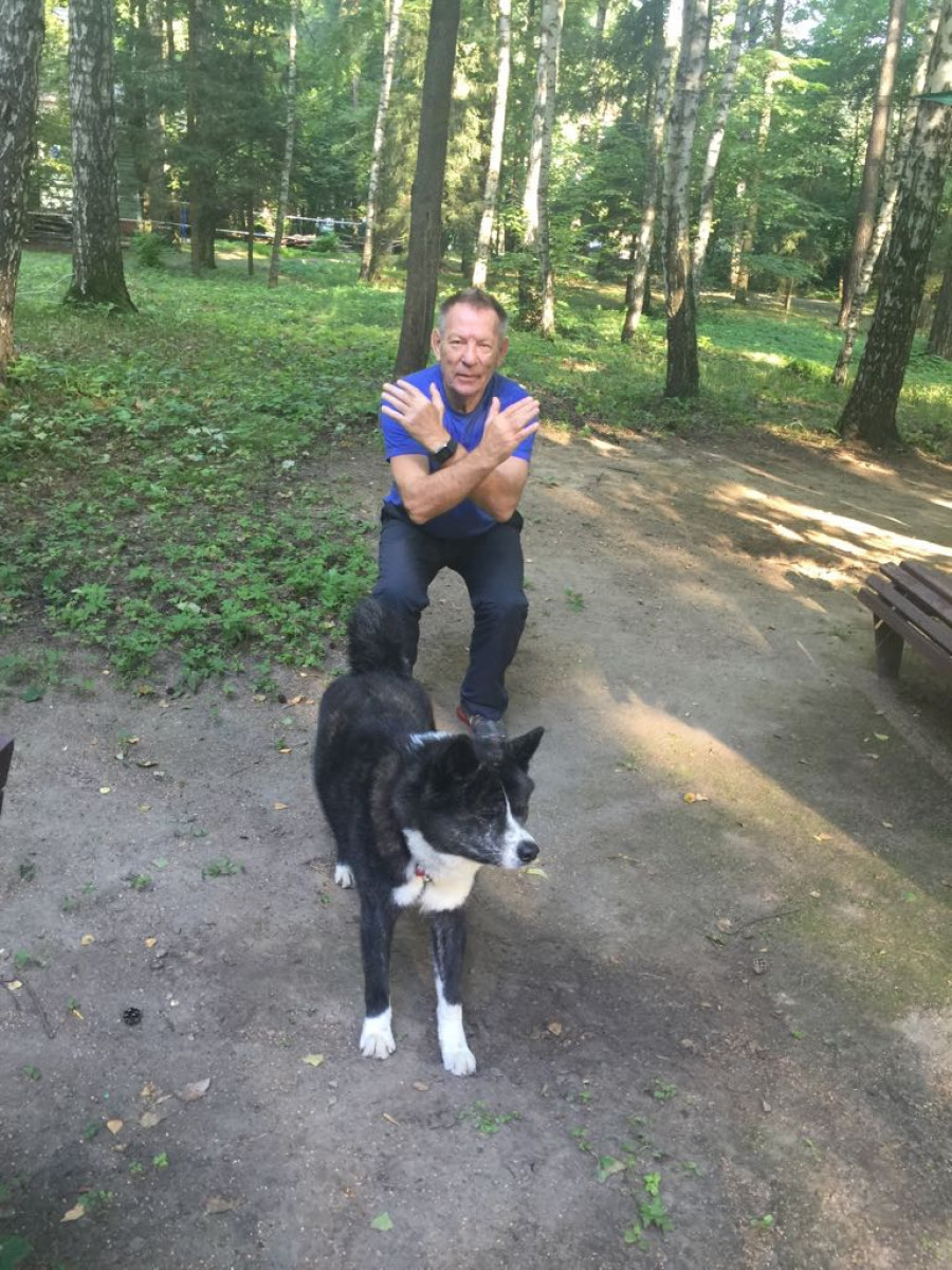 Николай Герасименко и его пес Кей.