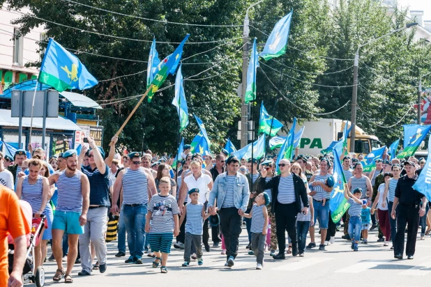 День десантника в Барнауле. 2 августа 2017 года.